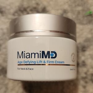 miami Age Defying Lift & Firm Cream - Silver and White